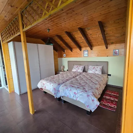 Cozy Attic Apartman *